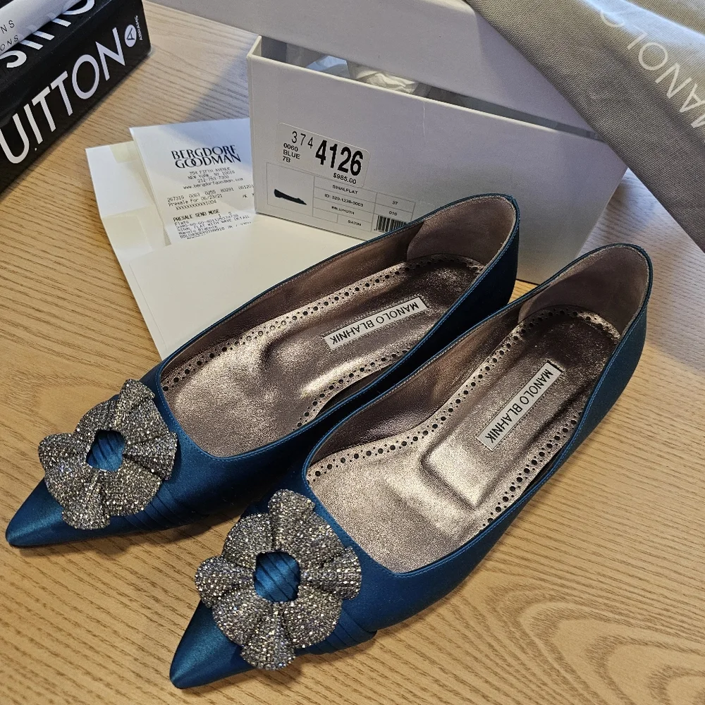 Manolo Blahnik Sinal Wave-Embellished Buckle Satin Flats, Blue - Picture 5 of 8